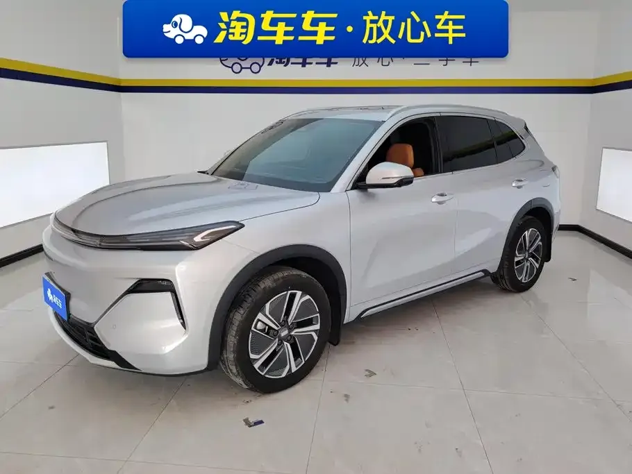 Geely Galaxy Xingjian 7 — фото 1