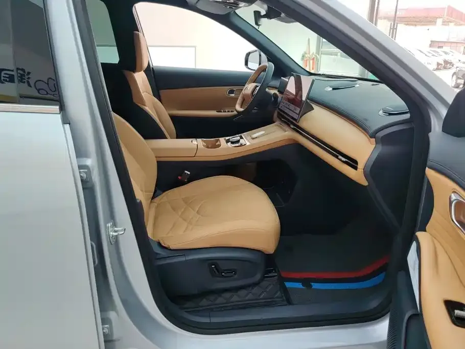 Geely Galaxy Xingjian 7 — фото 10