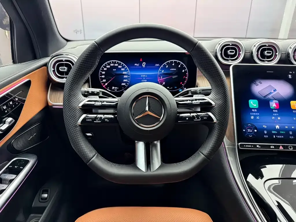 Mercedes-Benz GLC — фото 4