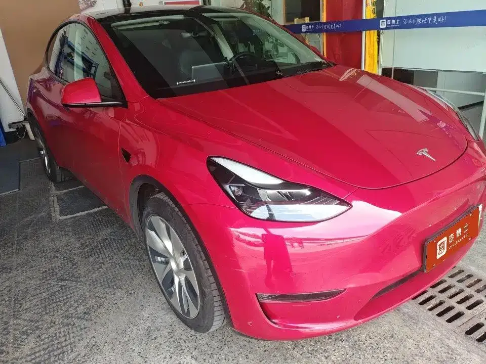 Tesla Model Y — фото 6