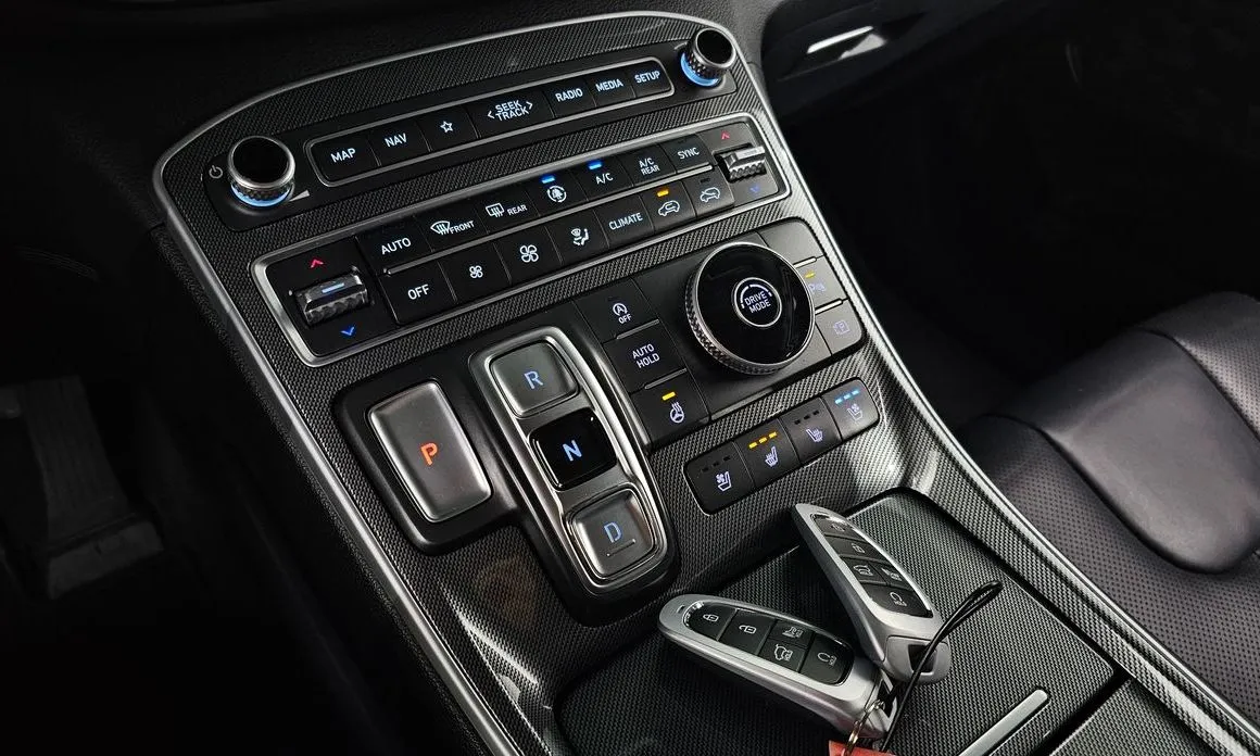 Hyundai Santafe — фото 8