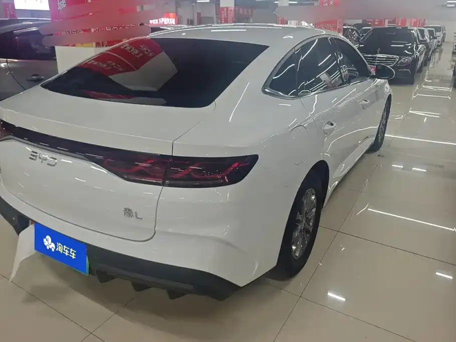 BYD Qin L — фото 10