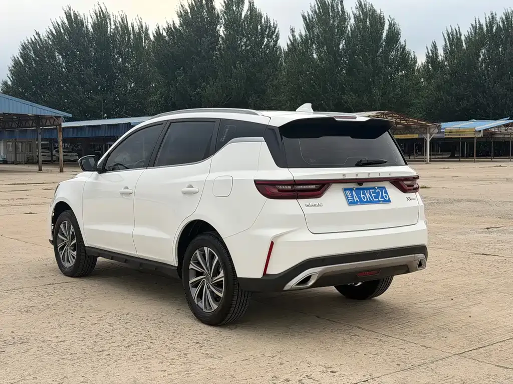 Geely Vision X6 — фото 9