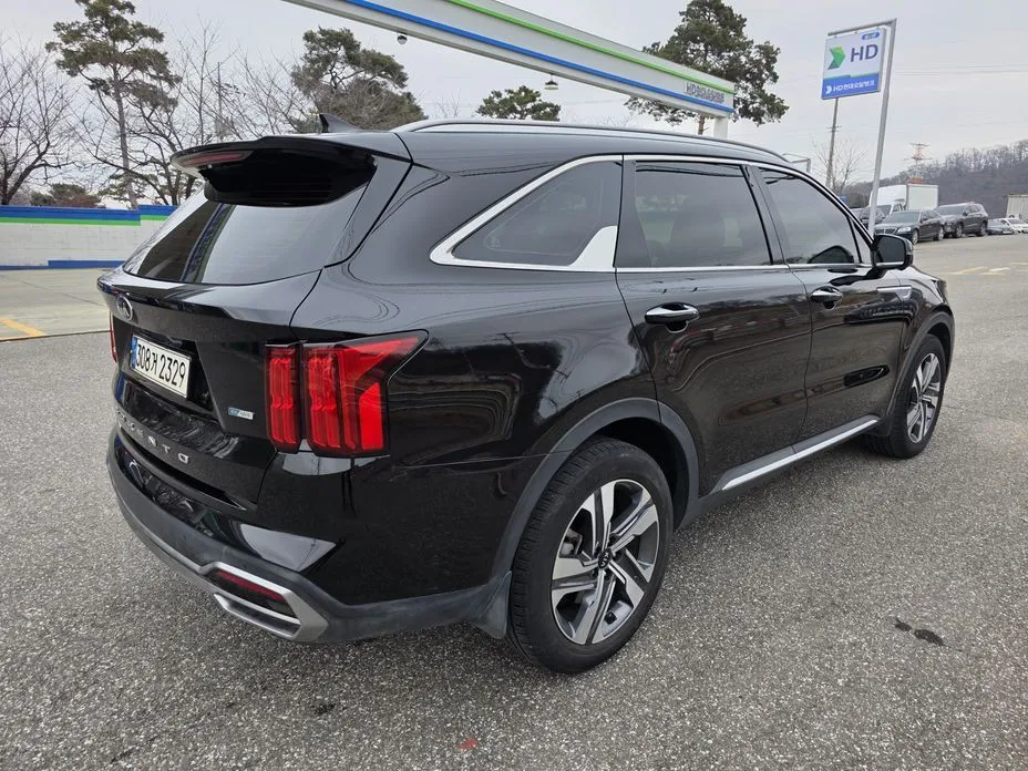 Kia Sorento — фото 5