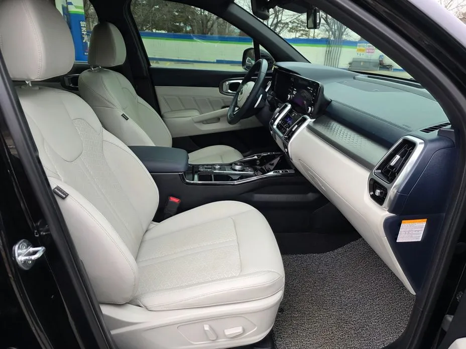 Kia Sorento — фото 6