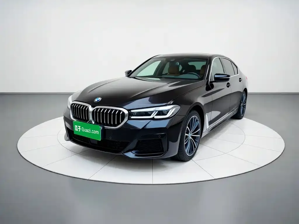 BMW 5 Series — фото 1