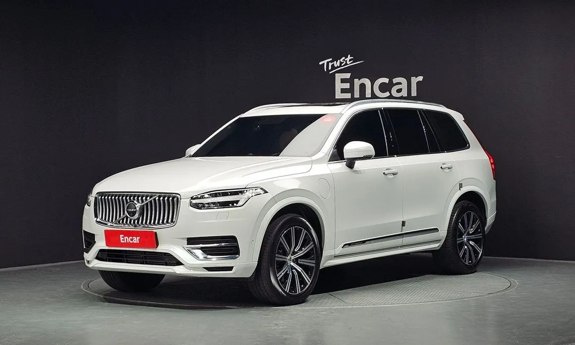 Volvo XC90 — фото 1