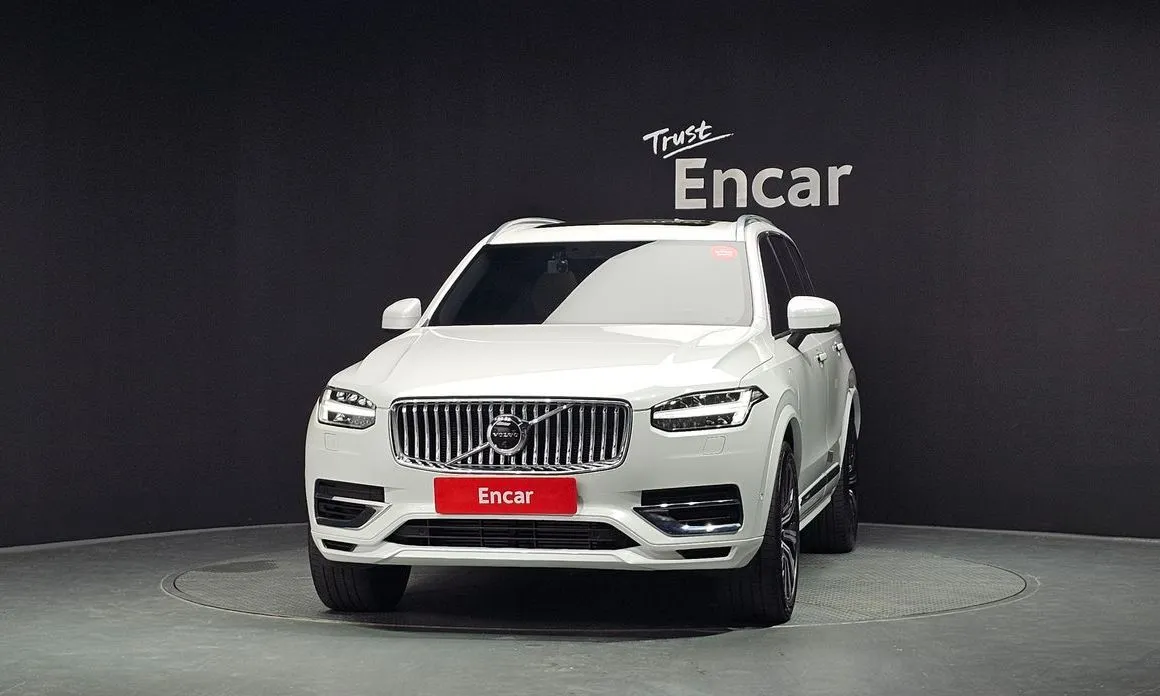 Volvo XC90 — фото 8