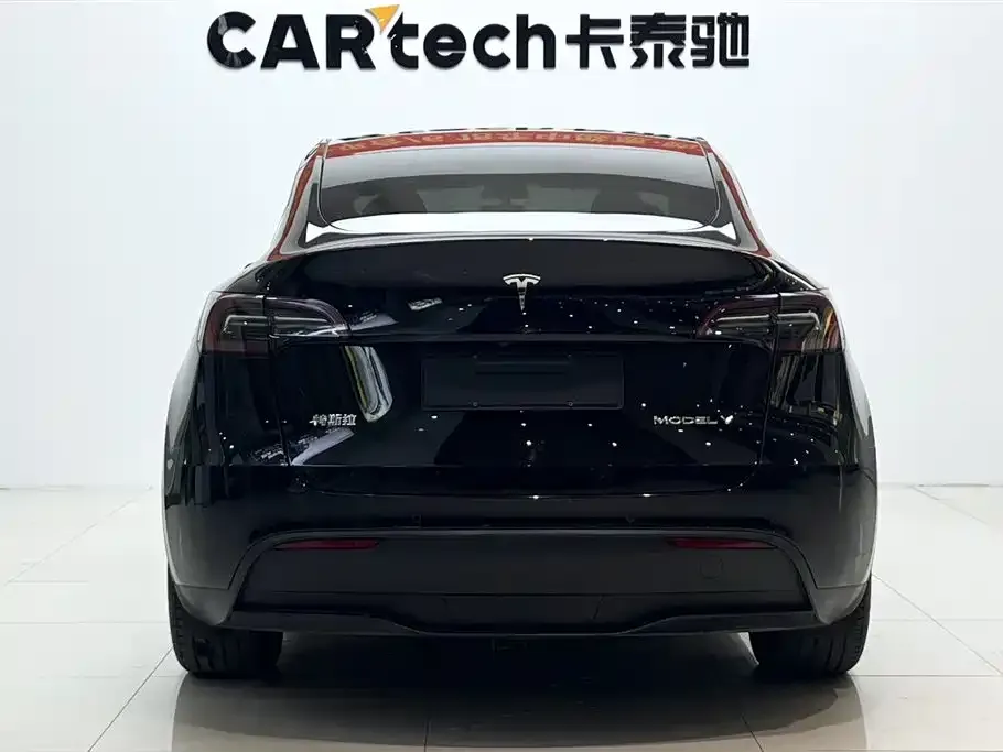 Tesla Model Y — фото 7