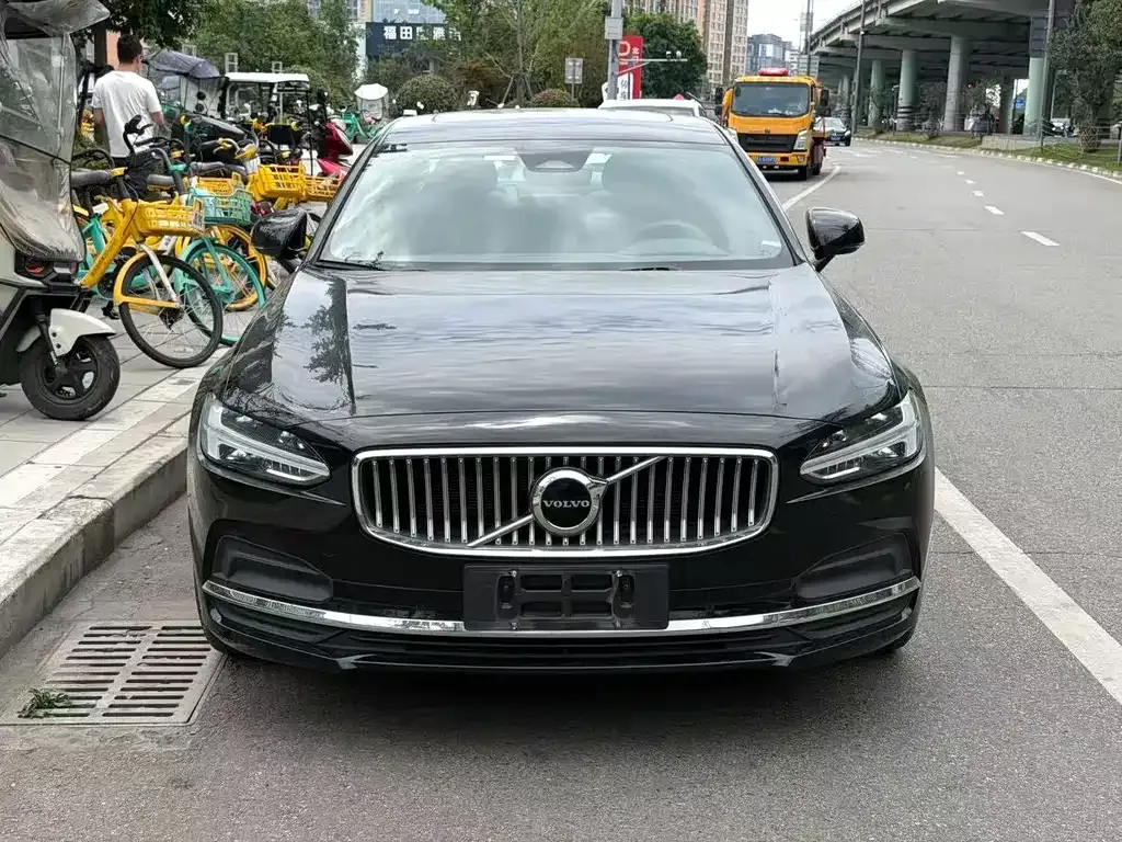 Volvo S90 — фото 9