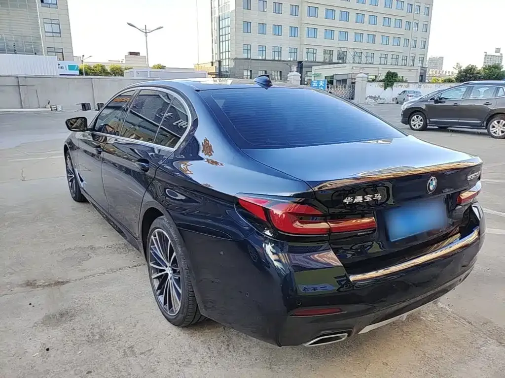 BMW 5 Series — фото 2