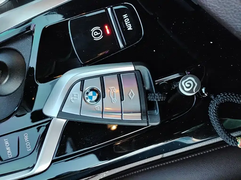 BMW 5 Series — фото 8