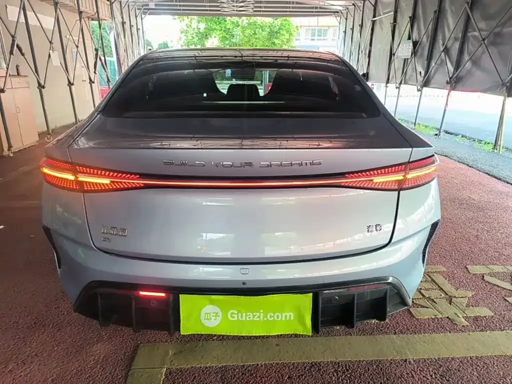BYD Seal — фото 8