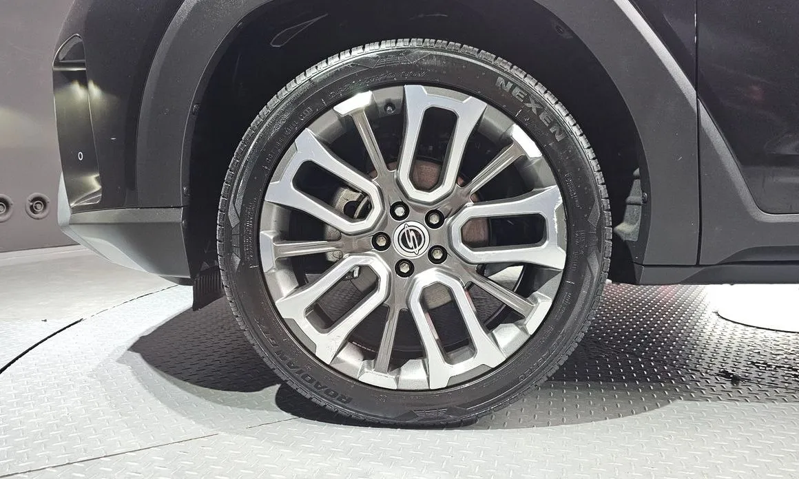 KG Mobility (Ssangyong) Torres — фото 10