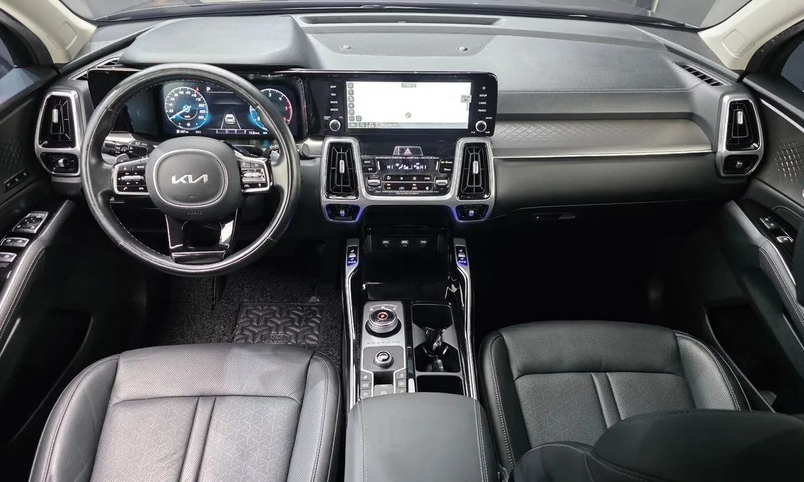 Kia Sorento — фото 9