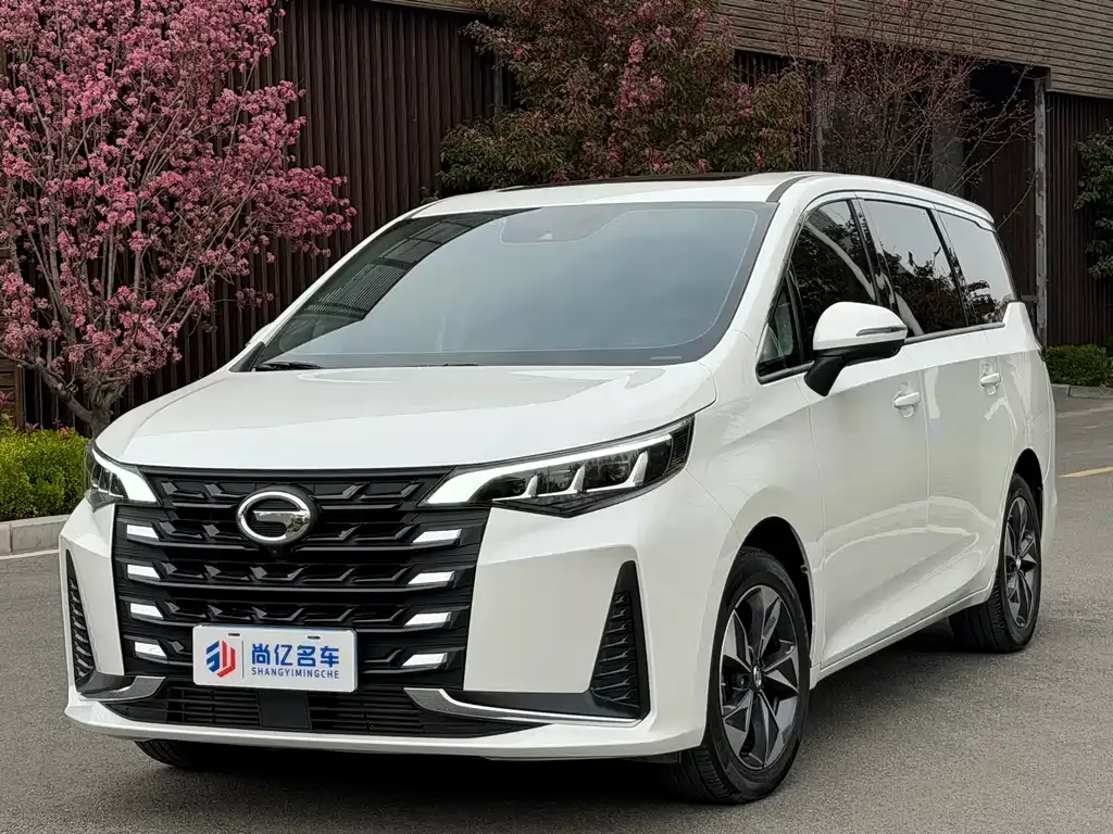GAC Motor Trumpchi M6 — фото 1