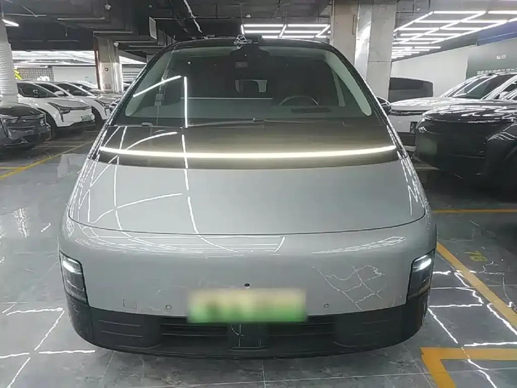 Li Auto MEGA — фото 6