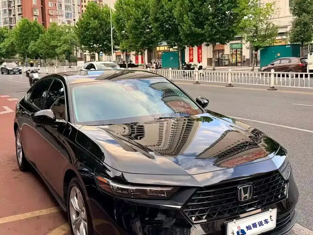 Honda Accord — фото 6
