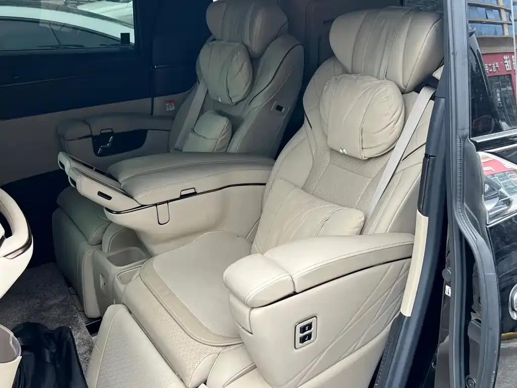 Toyota Alphard — фото 5