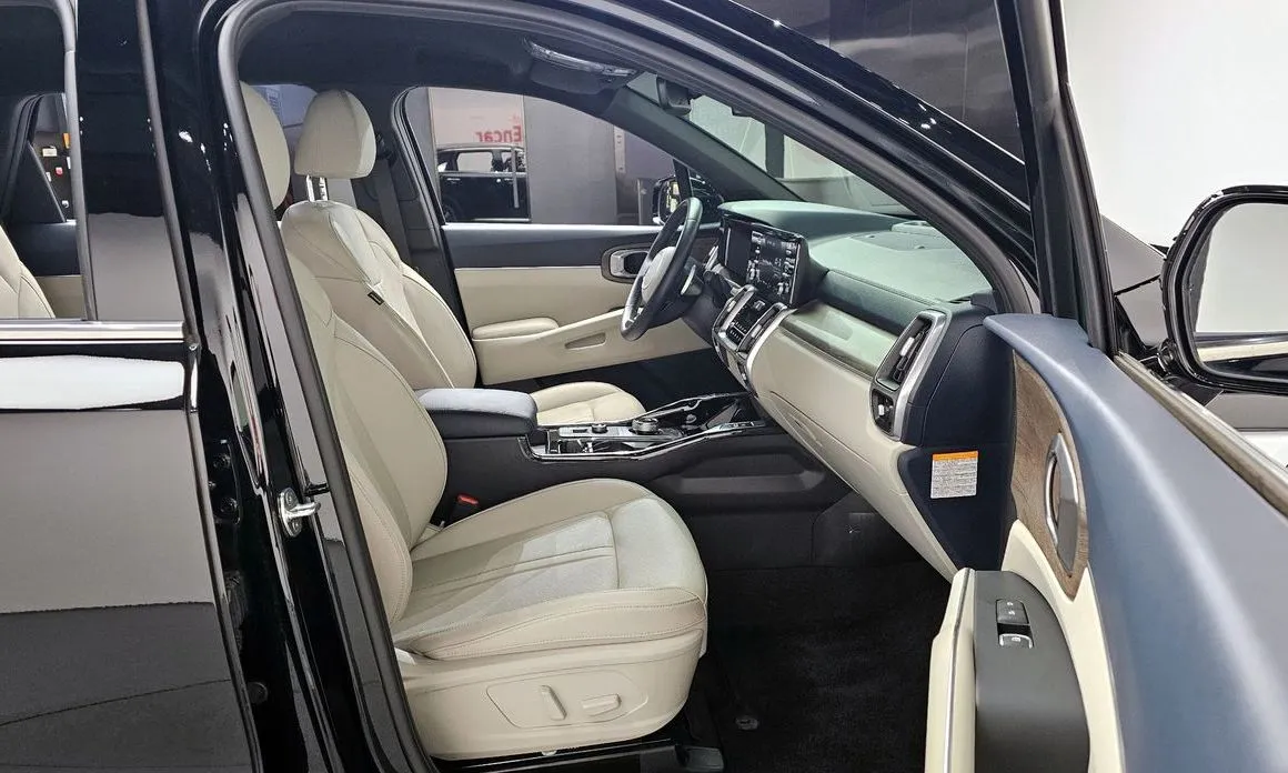 Kia Sorento — фото 7