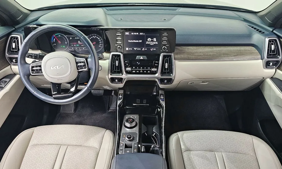 Kia Sorento — фото 9