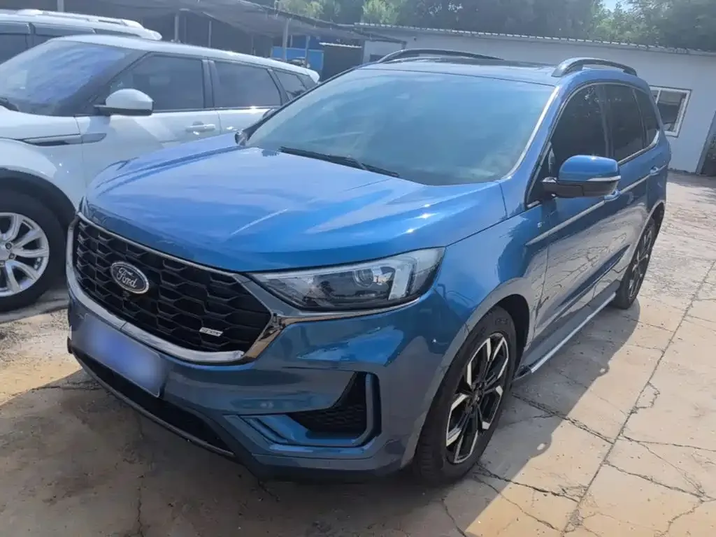 Ford Edge — фото 1