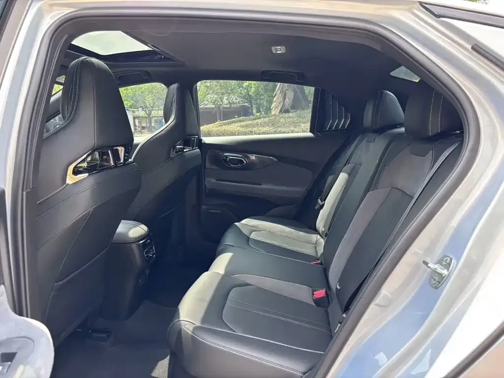 GAC Motor Shadow Leopard — фото 9