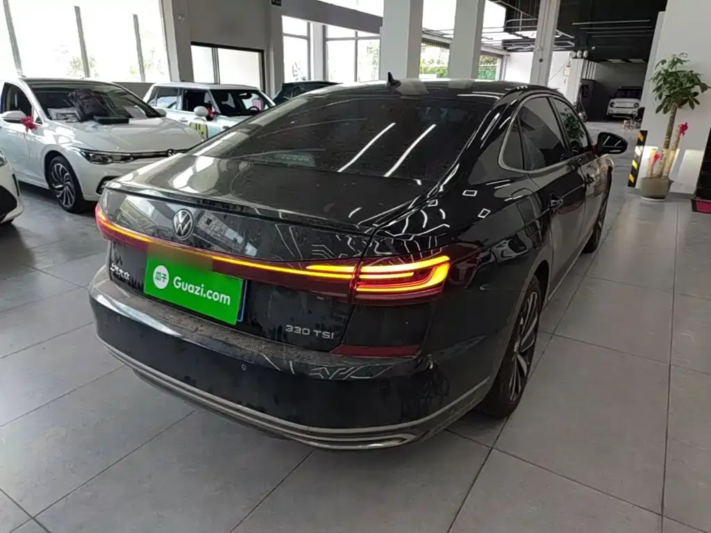 Volkswagen Passat — фото 8