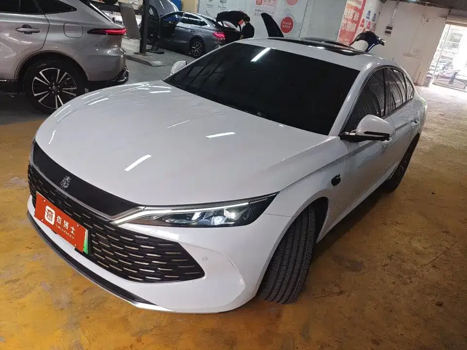BYD Qin L — фото 1