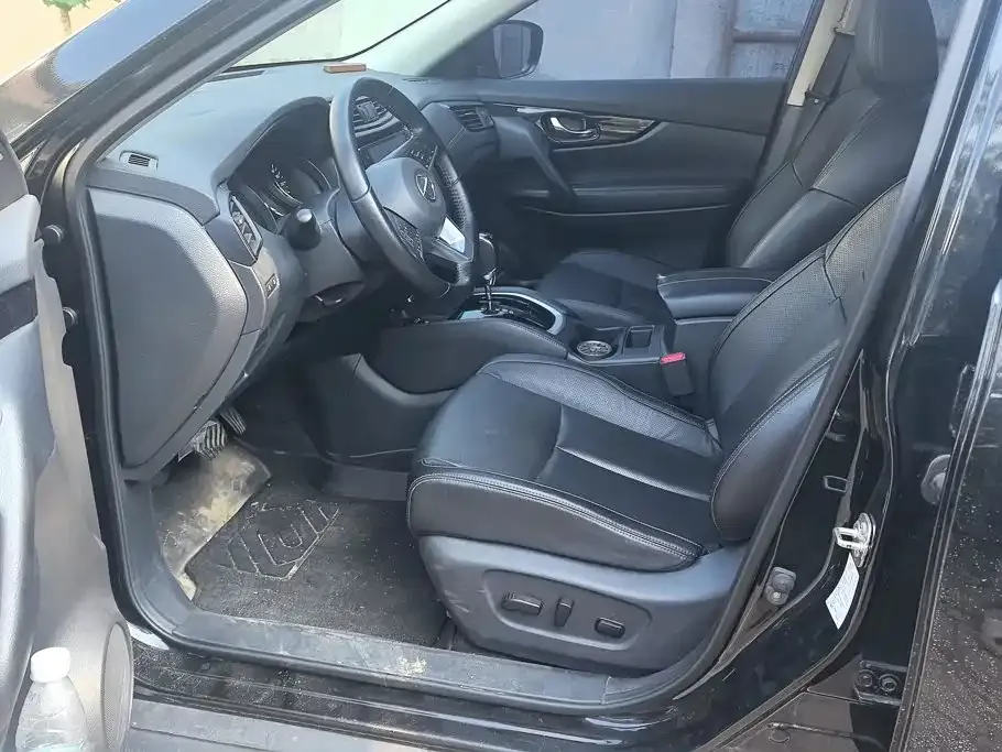 Nissan X-Trail — фото 10