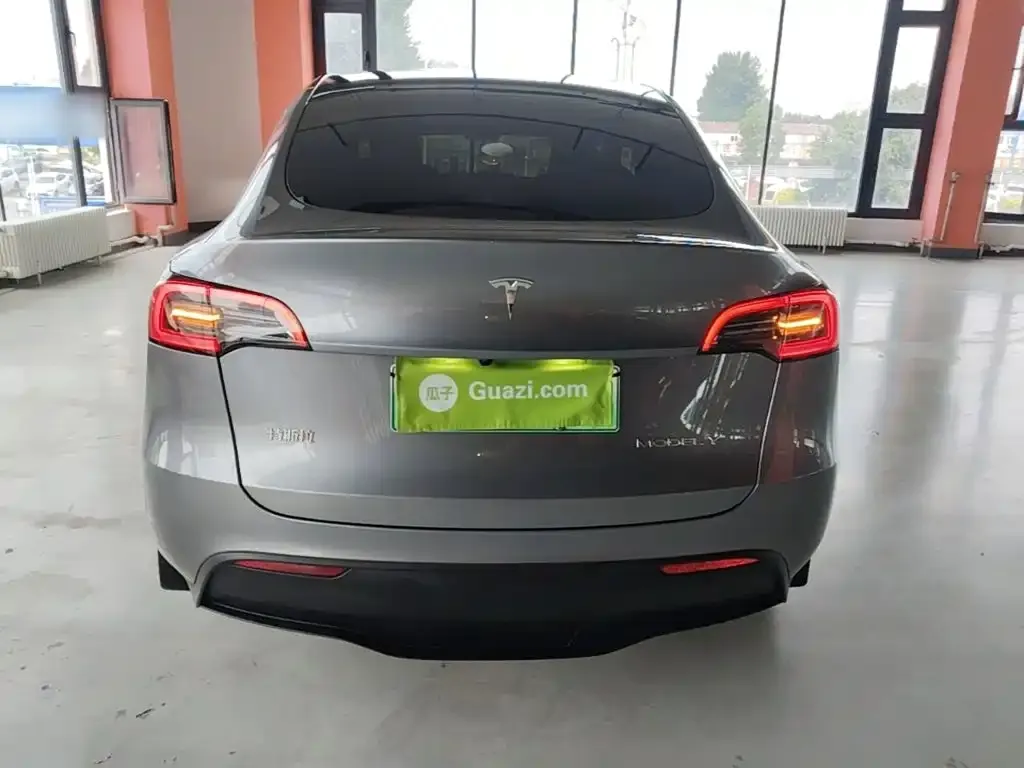 Tesla Model Y — фото 7