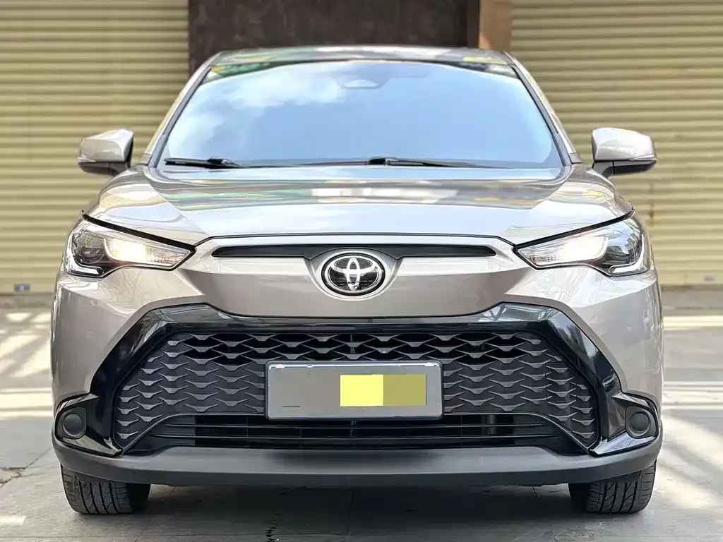 Toyota Frontlander — фото 1