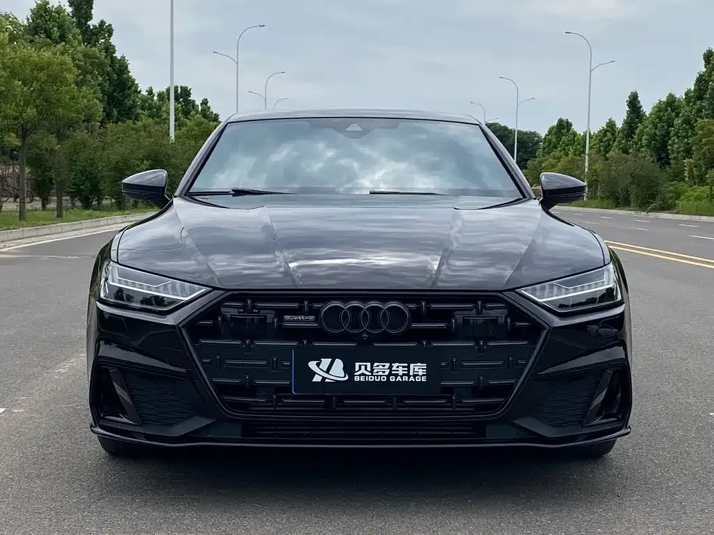 Audi A7L — фото 2