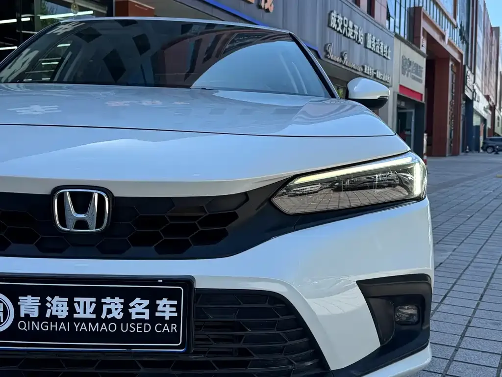 Honda Civic — фото 7
