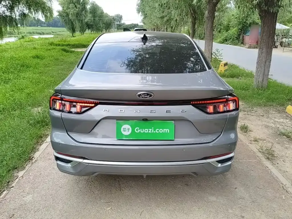 Ford Mondeo — фото 8