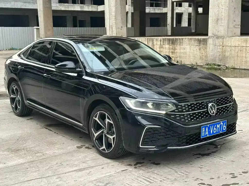 Volkswagen Passat — фото 7