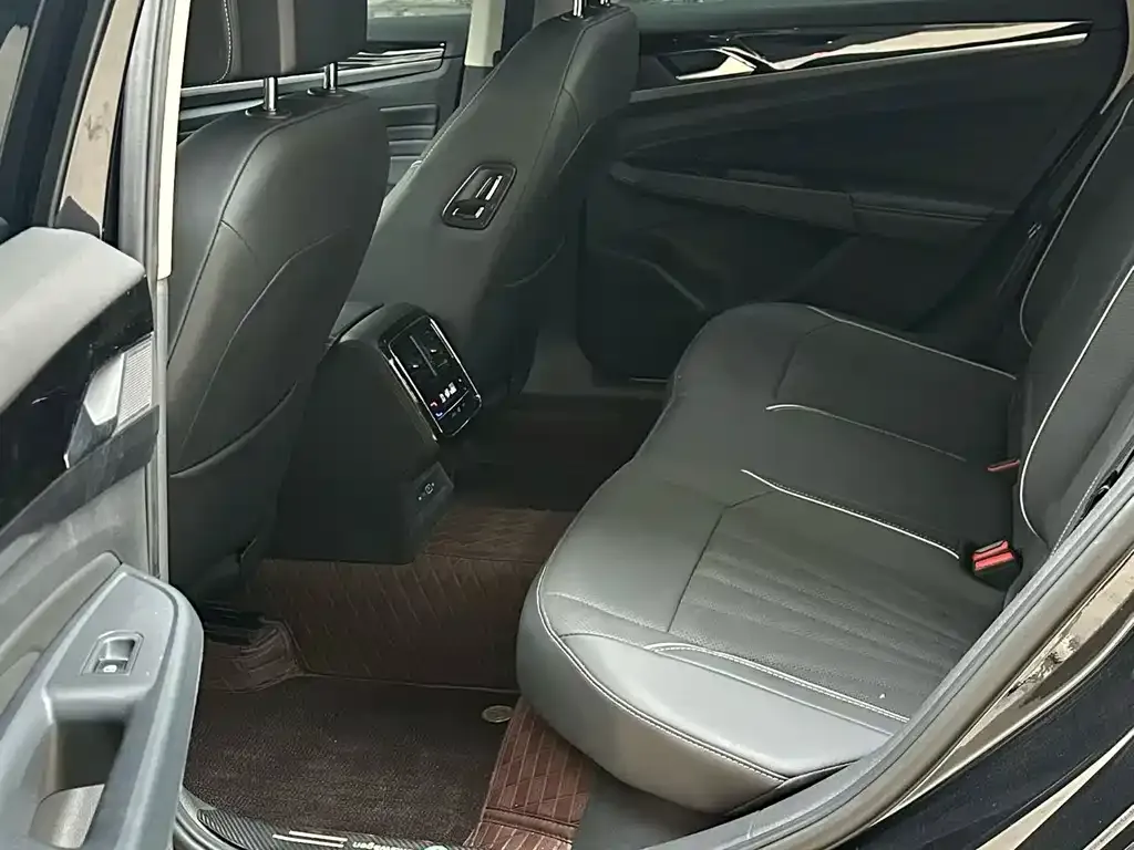 Volkswagen Passat — фото 3