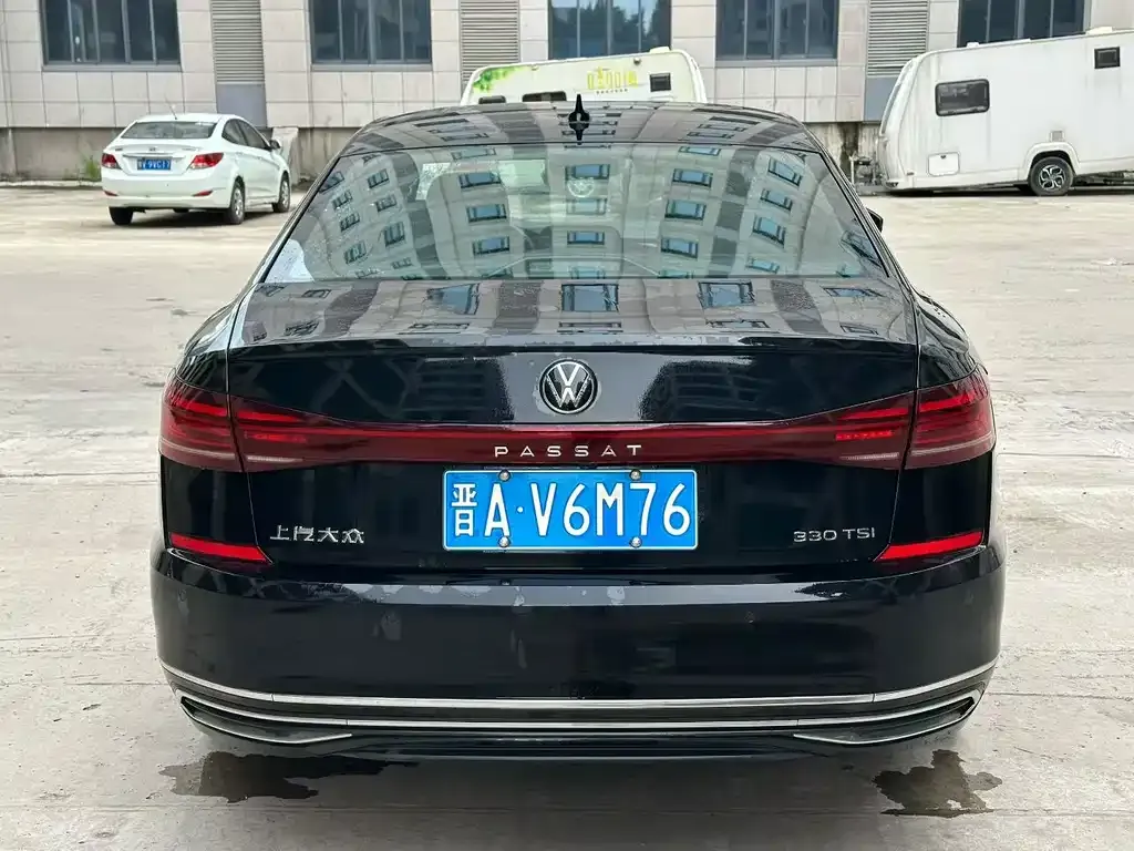 Volkswagen Passat — фото 9