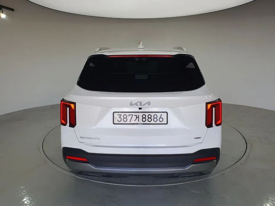 Kia Sorento — фото 3