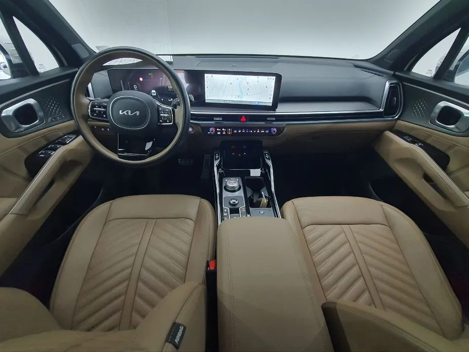 Kia Sorento — фото 5