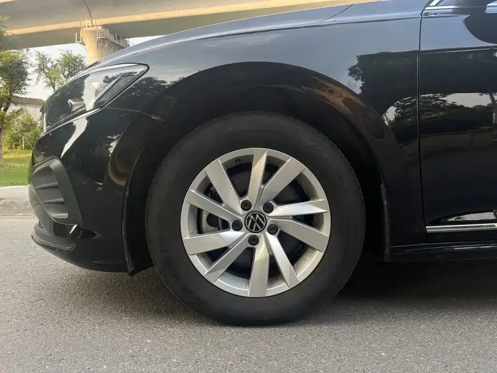 Volkswagen Passat — фото 3