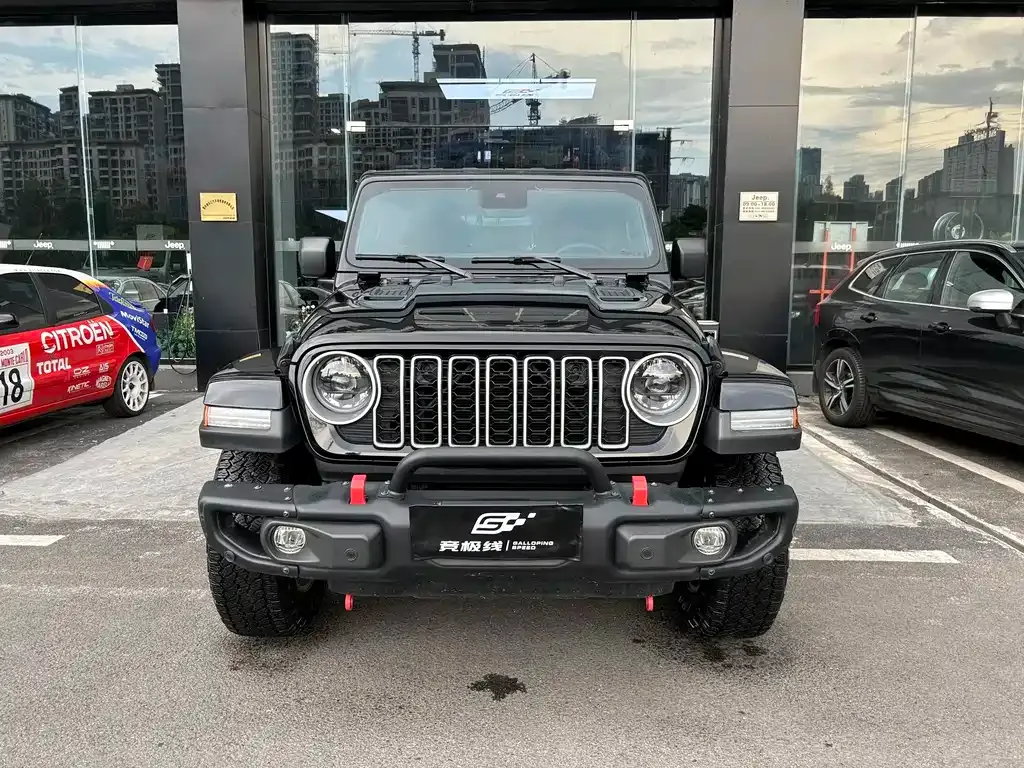 Jeep Wrangler — фото 10