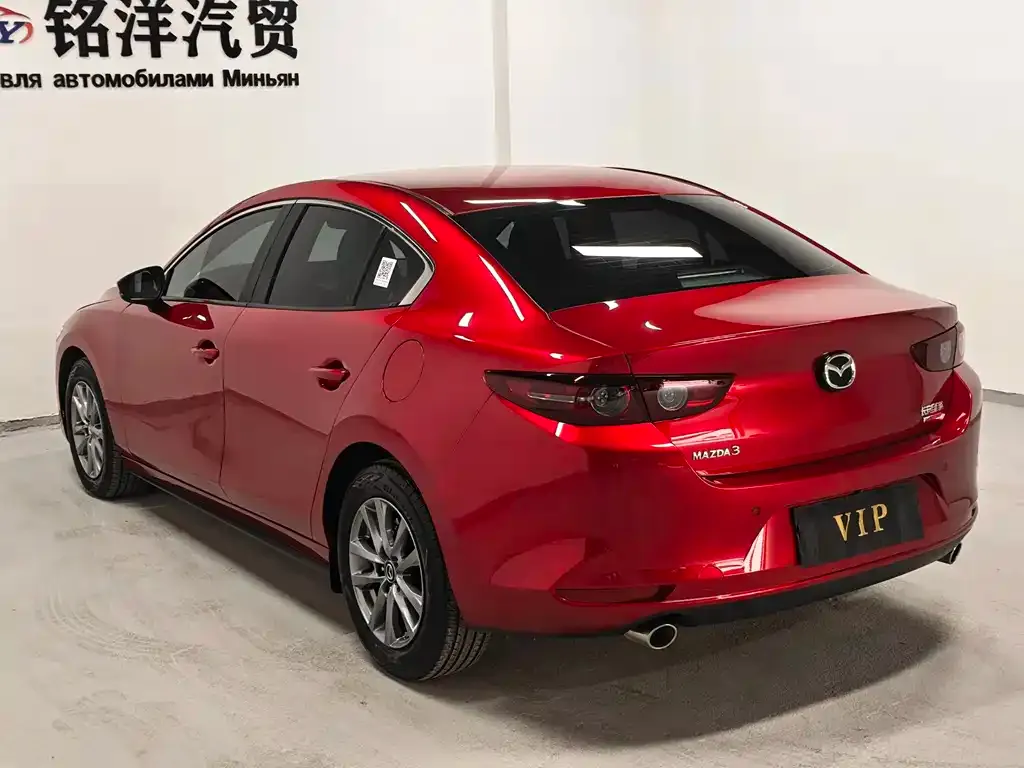 Mazda 3 Axela — фото 4
