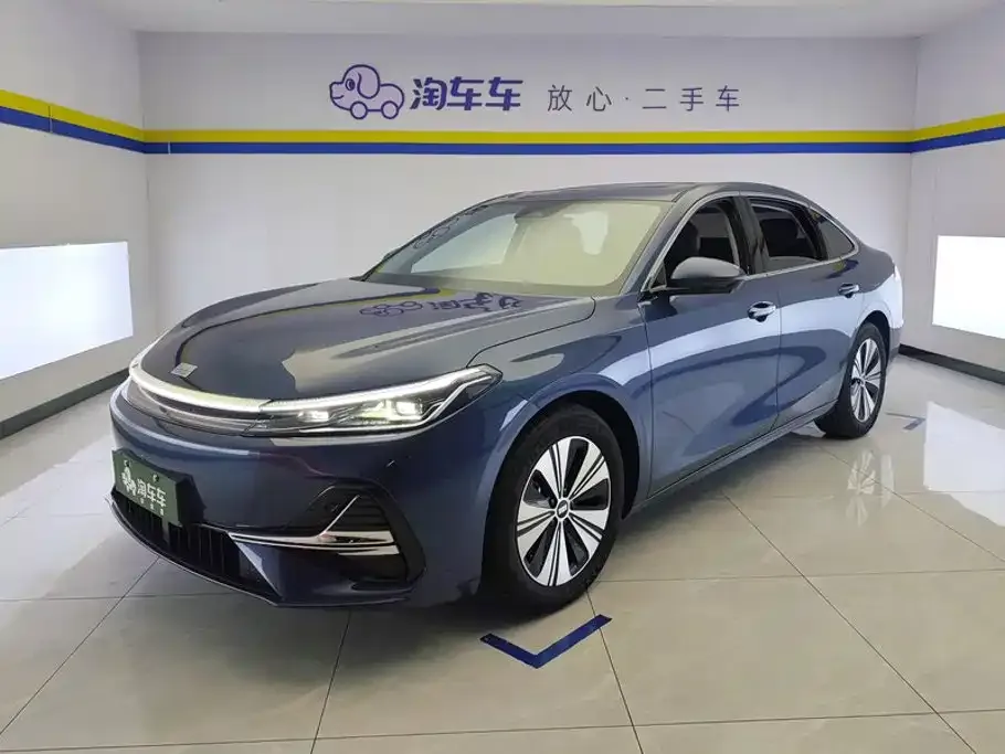 Geely 银河A7 EM — фото 1