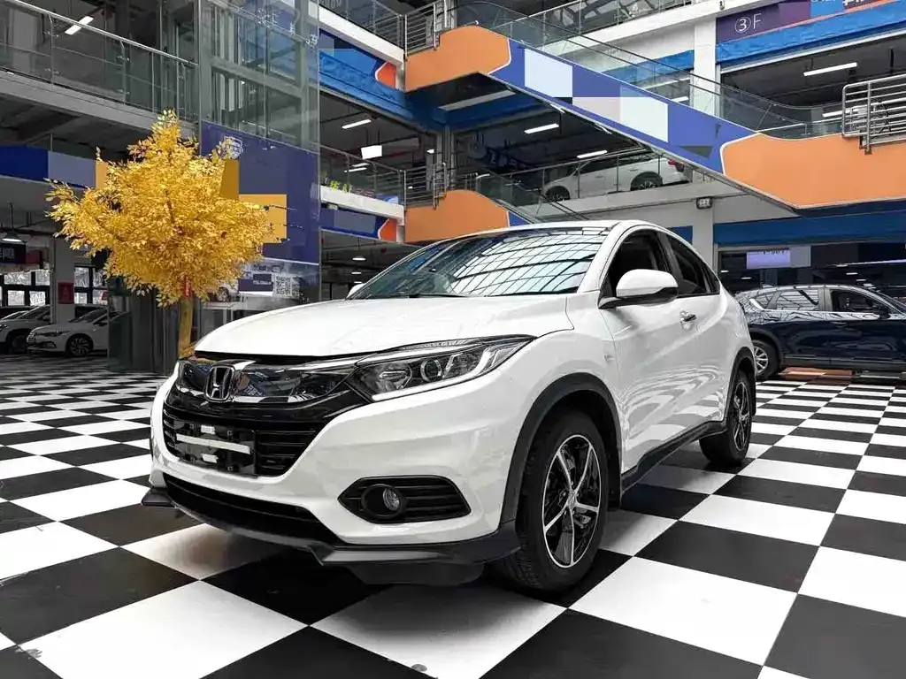 Honda Vezel — фото 1