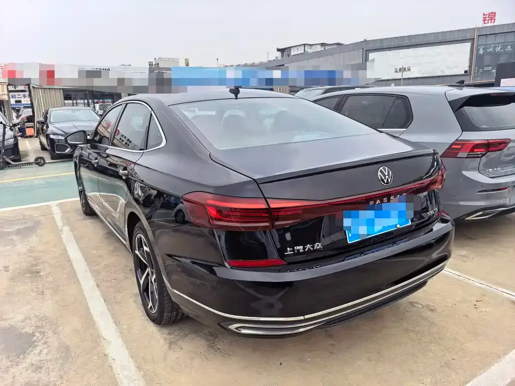 Volkswagen Passat — фото 4