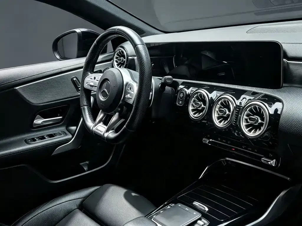 Mercedes-Benz A-Class AMG — фото 5
