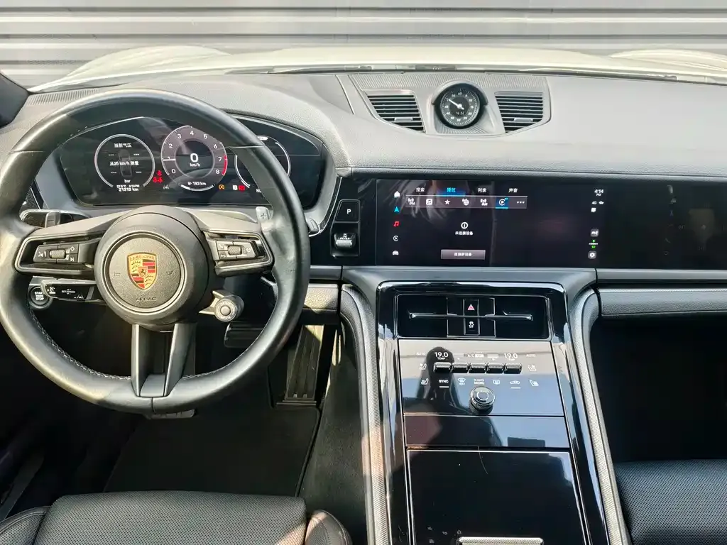 Porsche Panamera — фото 7