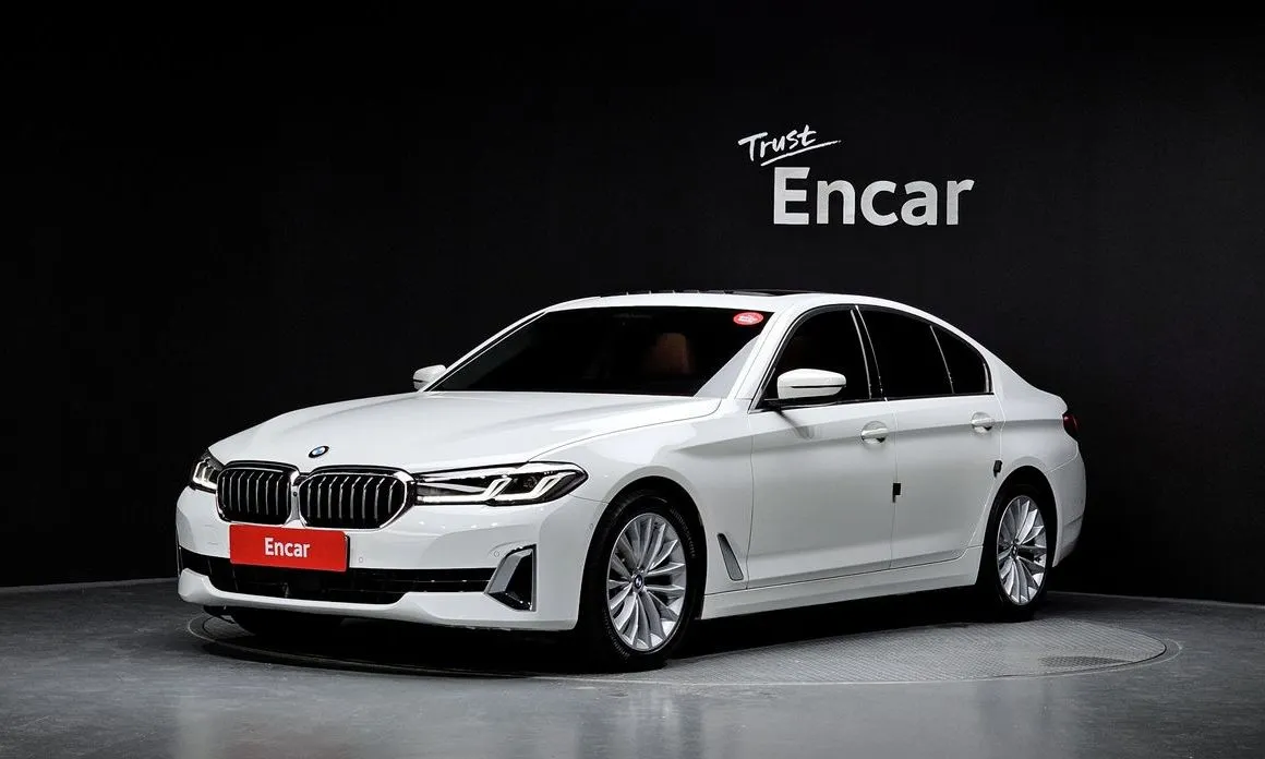 BMW 5-Series — фото 1