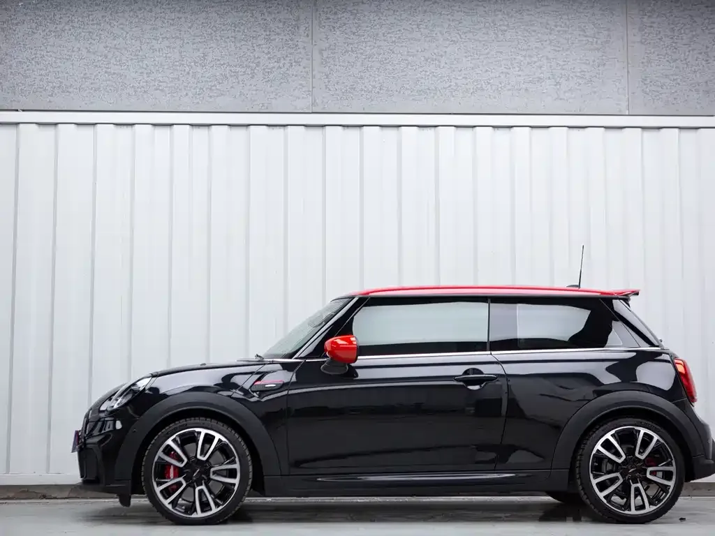 MINI JCW (John Cooper Works) — фото 3